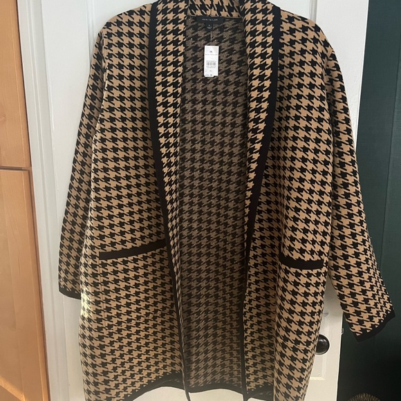 Ann Taylor Jackets & Blazers - Ann Taylor Black and Tan Houndstooth indoor coatigan